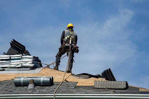Professional Roofing technician working in Harrison Township, MI